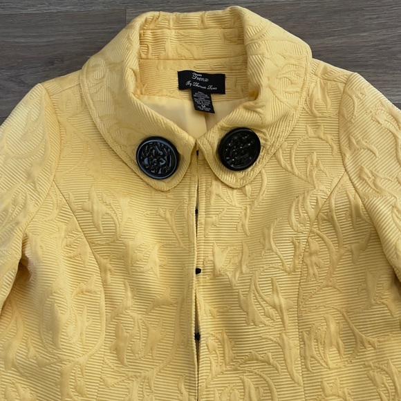 Trenz By Theresa Renz Quilted Yellow Blazer. - Picture 6 of 11